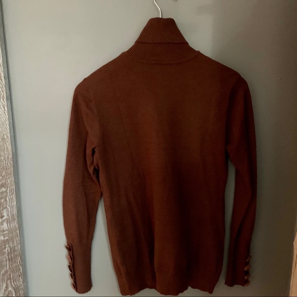 Chocolate brown turtle neck sweater - Picture 2 of 4